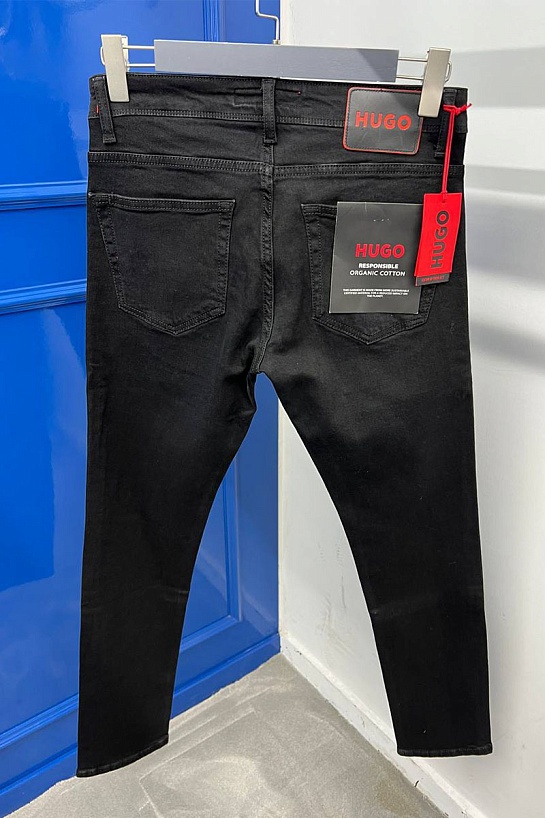 Мужские чёрные джинсы Hugo Boss