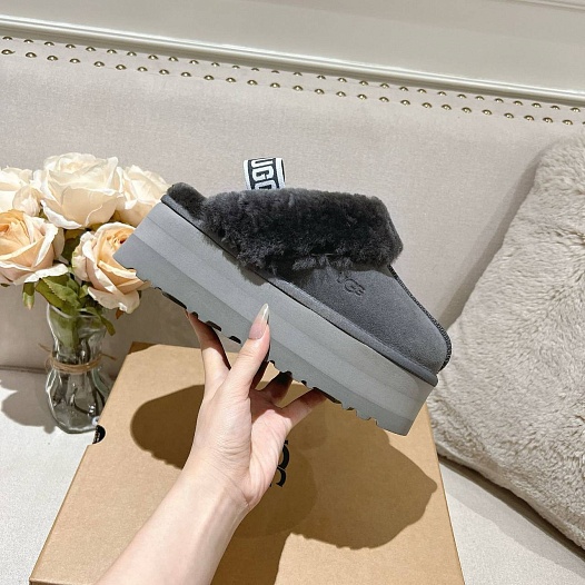 Замшевые женские слиперы с мехом UGG Funkette Platform