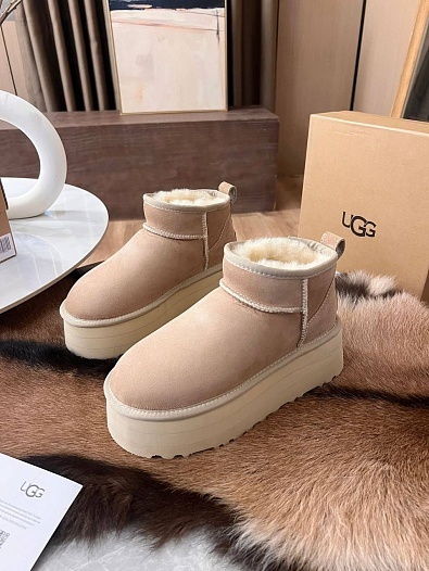 Женские ботинки UGG Classic Ultra Mini Platform - Beige   