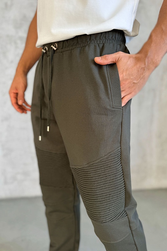 Зелёный спортивный костюм Balmain