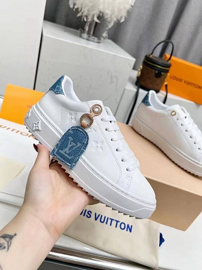 Женские кожаные кроссовки Louis Vuitton Time Out - White / Blue   