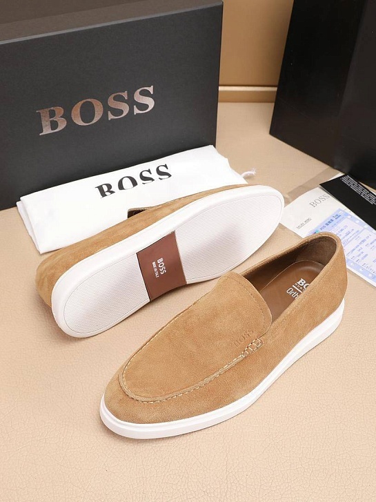 Замшевые лоферы Hugo Boss embossed logo - Beige