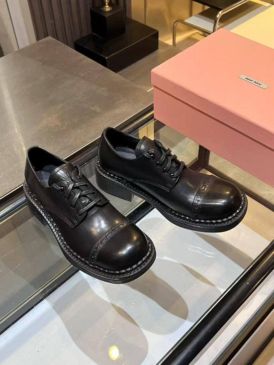 Женские кожаные ботинки дерби MIU MIU