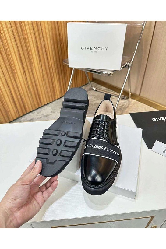 Кожаные ботинки Givenchy чёрного цвета