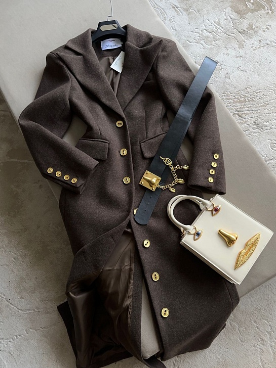 Женское коричневое пальто Schiaparelli