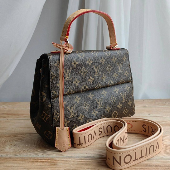 Кожаная сумка Louis Vuitton 28x29 см