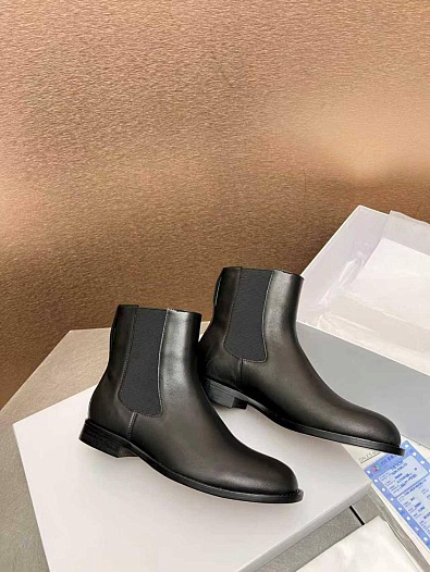 Женские кожаные сапоги The Row   