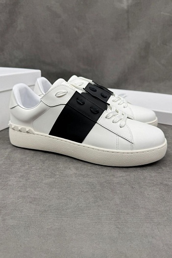 Кожаные кроссовки Valentino Rockstud - White / Black   