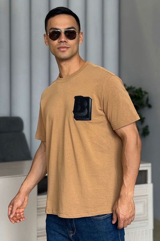 Бежевая оверсайз футболка Burberry Letter Graphic