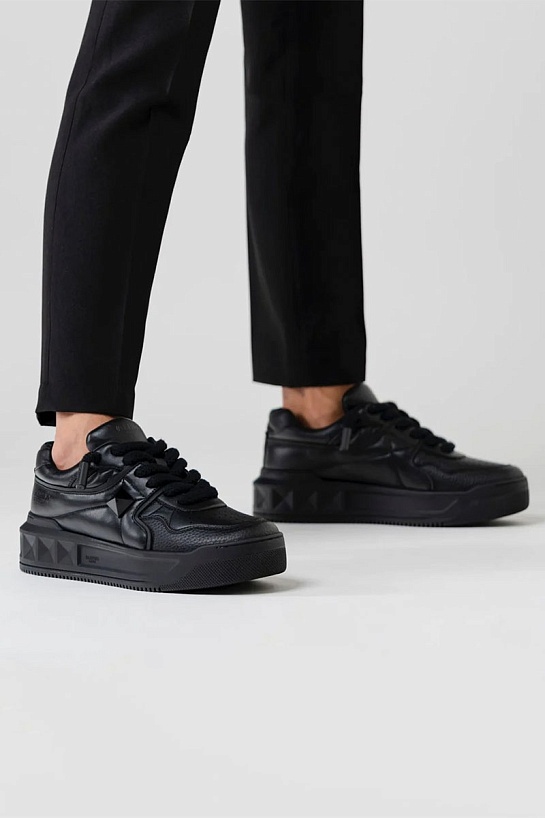 Кожаные кроссовки Valentino One Stud XL - Black