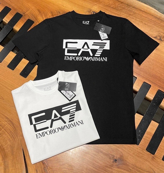 Мужская чёрная футболка Emporio Armani 7 logo-print