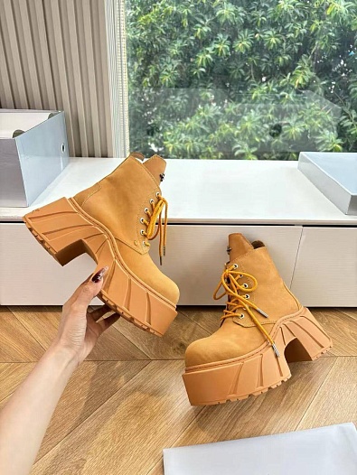 Женские замшевые ботинки на платформе SMFK premium   