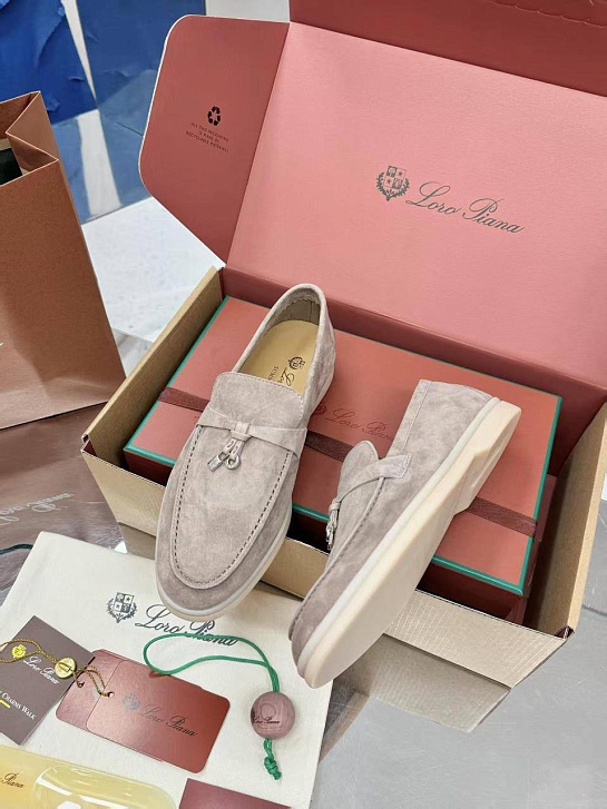 Женские замшевые лоферы Loro Piana Summer Charms Walk premium
