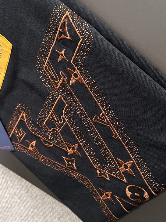 Футболка чёрного цвета Louis Vuitton Premium