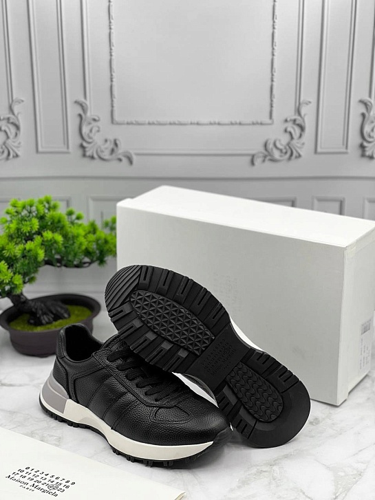 Кожаные кроссовки Maison Margiela Runner Evolution - Black / White