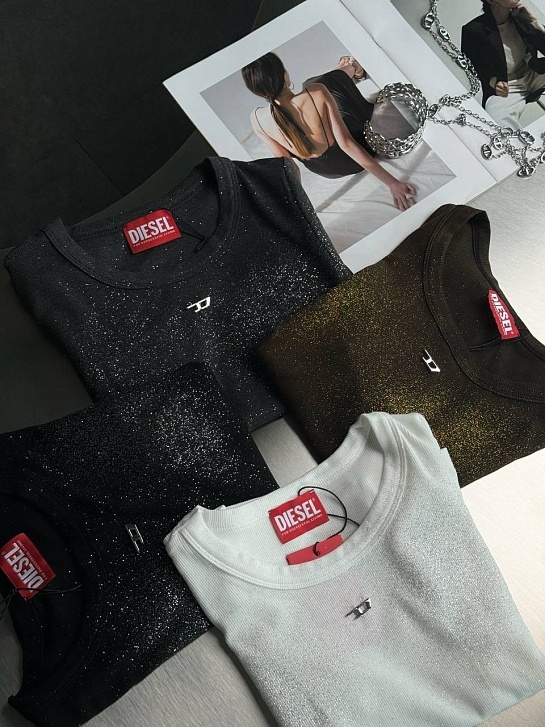 Женская белая футболка Diesel