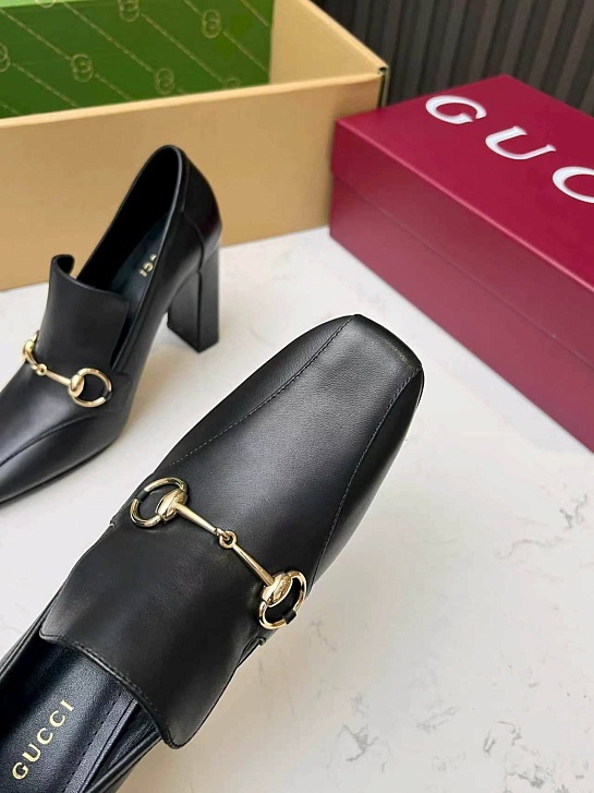 Женские кожаные лоферы на каблуке Gucci Signora Pump premium
