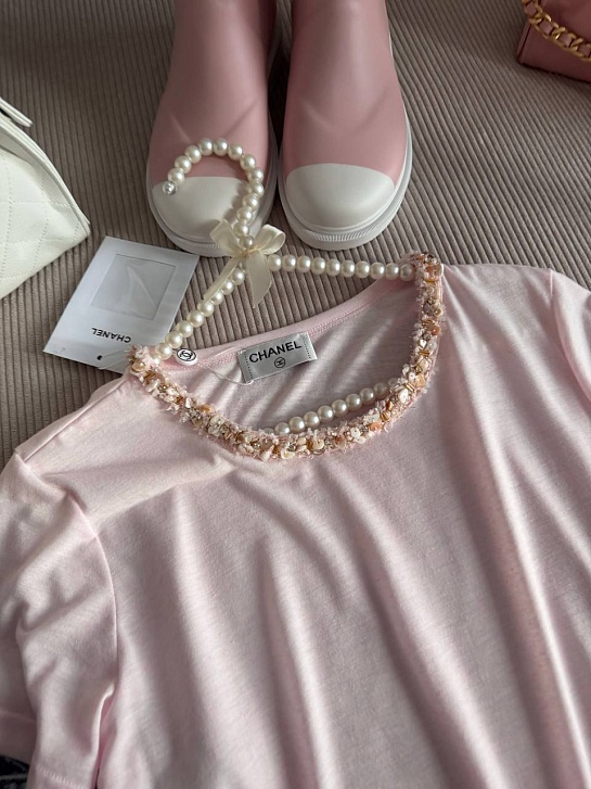 Женская розовая футболка Chanel premium