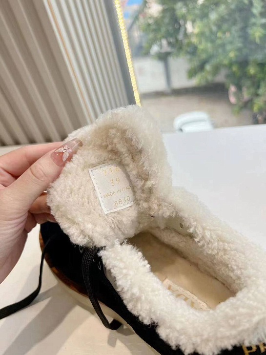 Женские замшевые кроссовки с мехом Prada Premium - Black