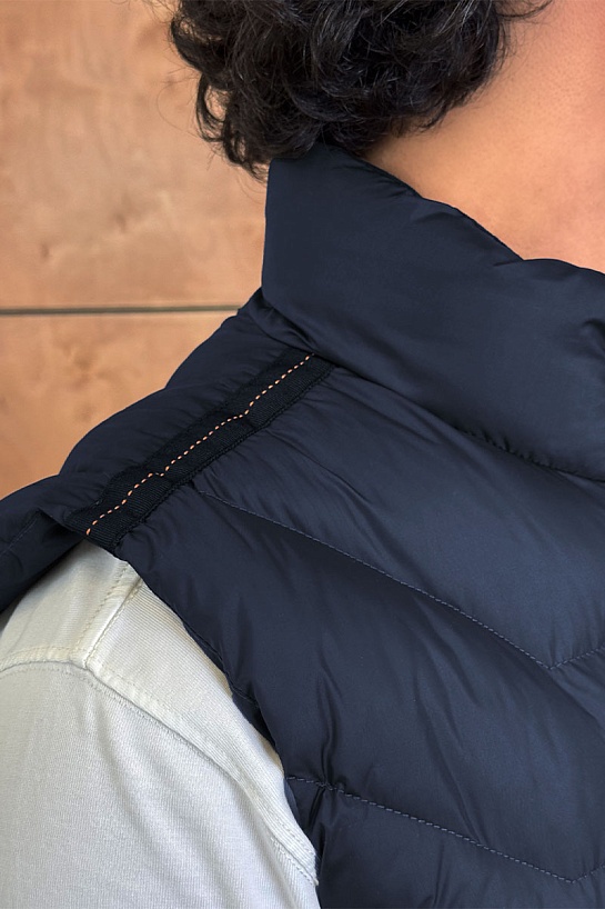 Жилет синего цвета Parajumpers