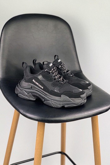 Кроссовки Balenciaga Triple S - Triple Black   