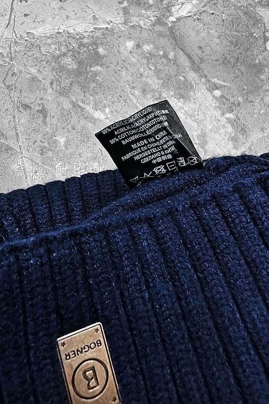 Шапка синего цвета Bogner