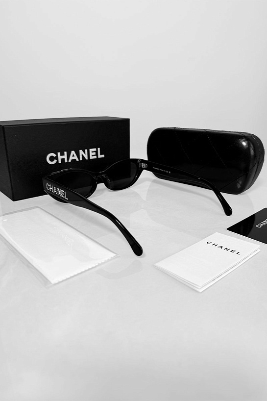 Женские солнцезащитные очки Chanel