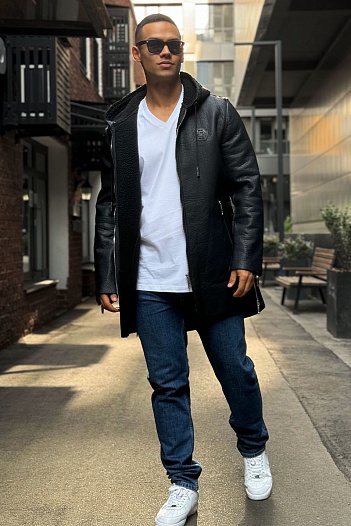 Мужское утеплённое пальто Philipp Plein чёрного цвета   