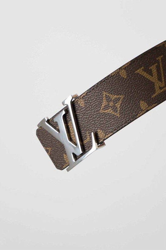 Кожаный ремень Louis Vuitton Initiales Monogram (длина 85 - 115 см)