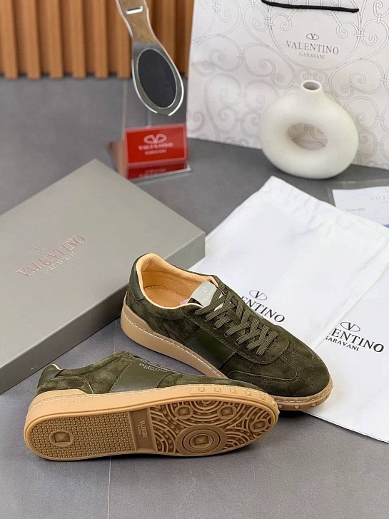 Замшевые кроссовки Valentino Upvillage - Khaki
