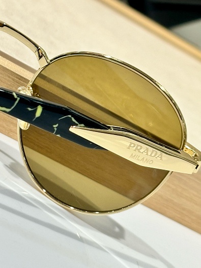 Солнцезащитные очки Prada Loden Lenses   