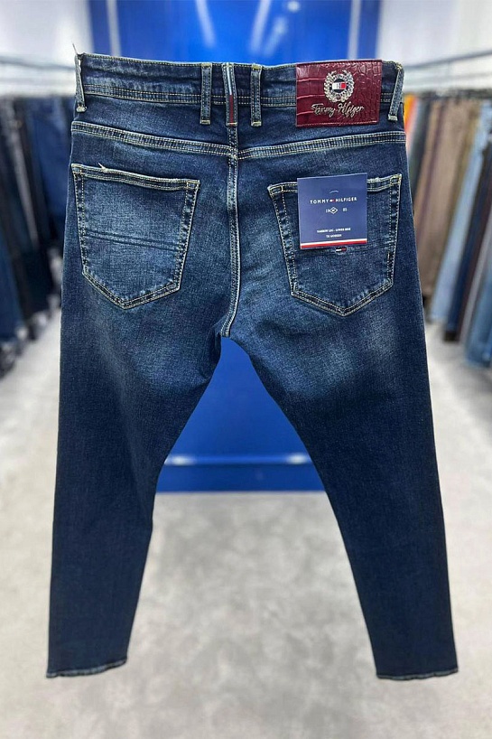 Мужские джинсы тёмно-синего цвета Tommy Hilfiger
