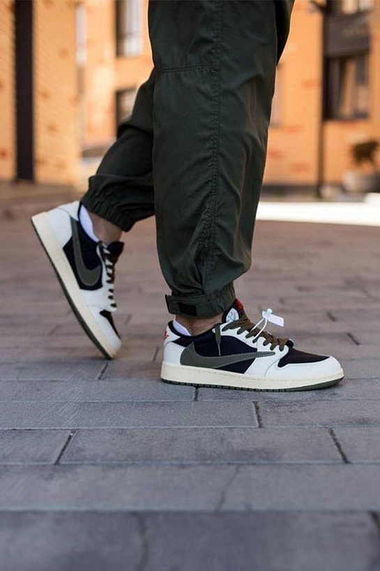 Кроссовки Travis Scott x Nike Air Jordan 1 Low OG "Olive" Premium