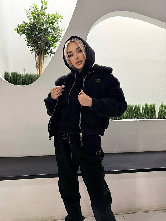 Чёрный женский костюм тройка MIU MIU