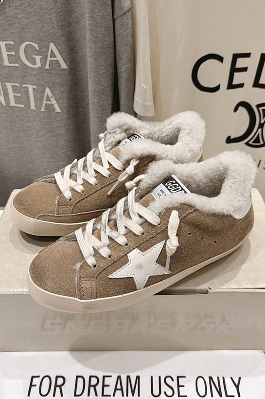 Женские замшевые кроссовки с мехом Golden Goose Ball Star premium