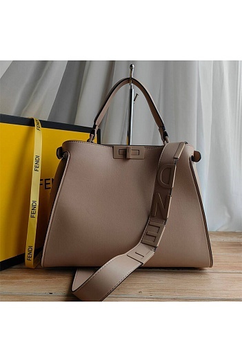 Кожаная сумка Fendi 33x22 см   