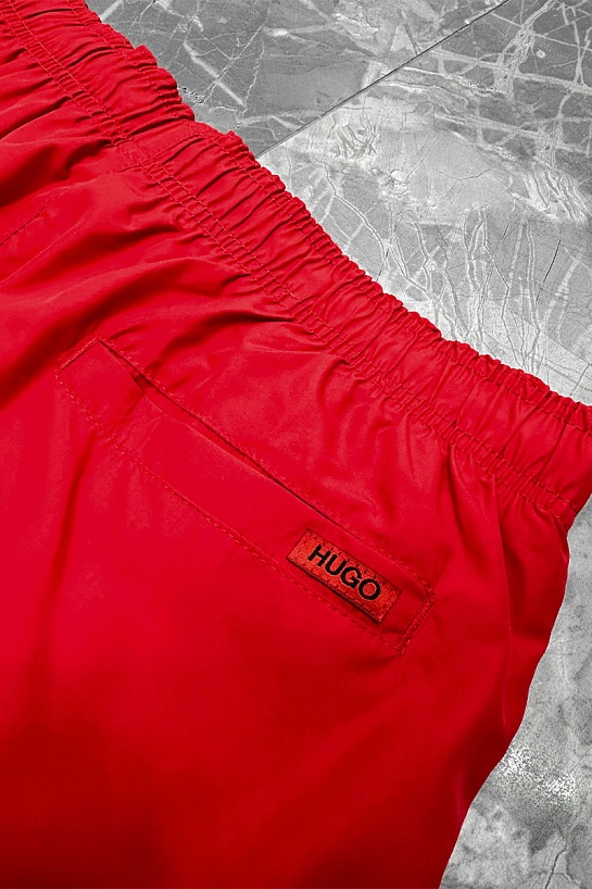 Мужские красные шорты Hugo Boss Dugo logo-embroidered