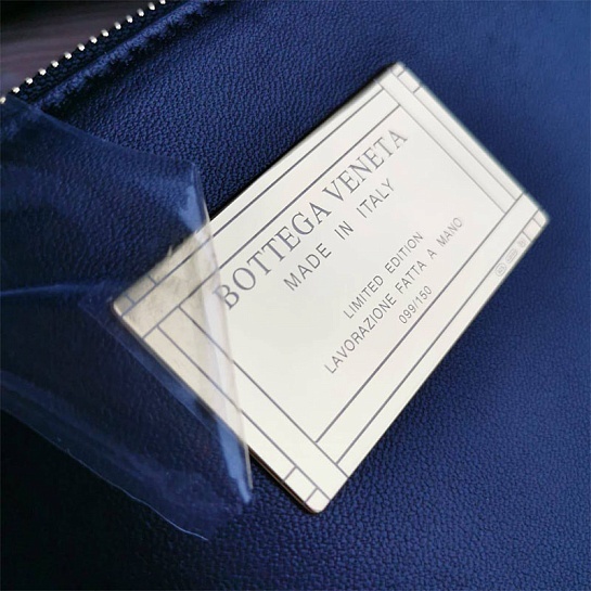 Сумка Bottega Veneta Cabat Intreccio 41x28 см