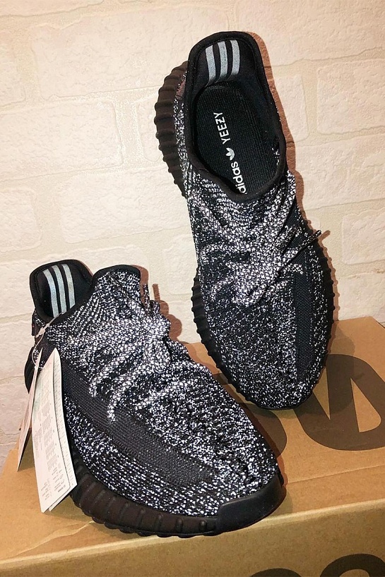 Кроссовки Adidas Yeezy Boost 350 V2 "Black" Reflective