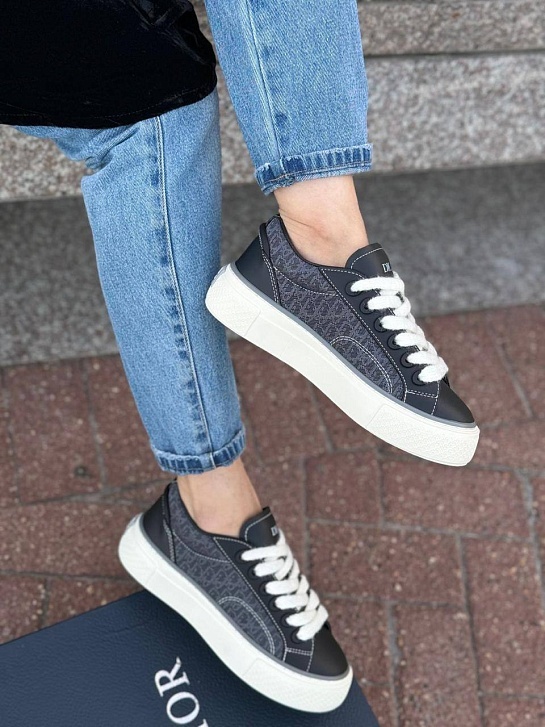 Женские комбинированные кроссовки Dior серого цвета