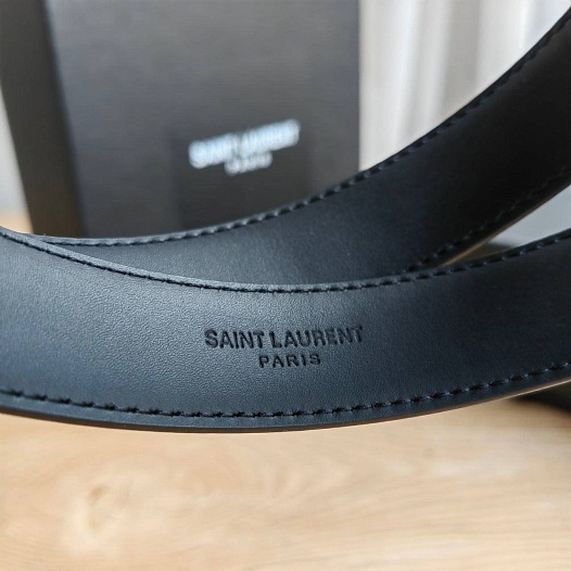 Кожаный ремень Yves Saint Laurent (длина 80 / 85 см)   