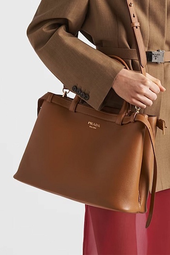 Женская кожаная сумка Prada Buckle 35x25 см (2 расцветки)   