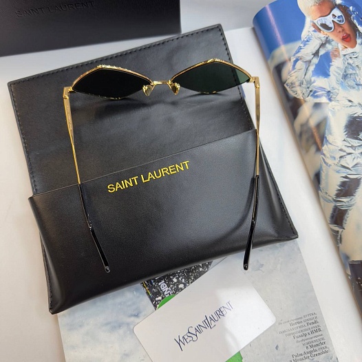 Солнцезащитные очки Yves Saint Laurent   