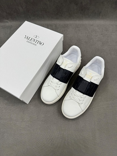 Кожаные кроссовки Valentino Rockstud - White / Navy   