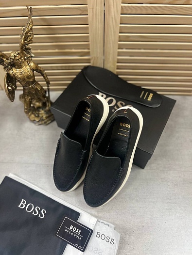 Кожаные лоферы Hugo Boss чёрного цвета   