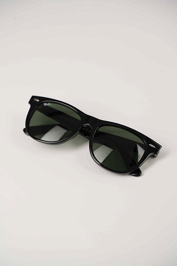 Солнцезащитные очки Ray-Ban Wayfarer   