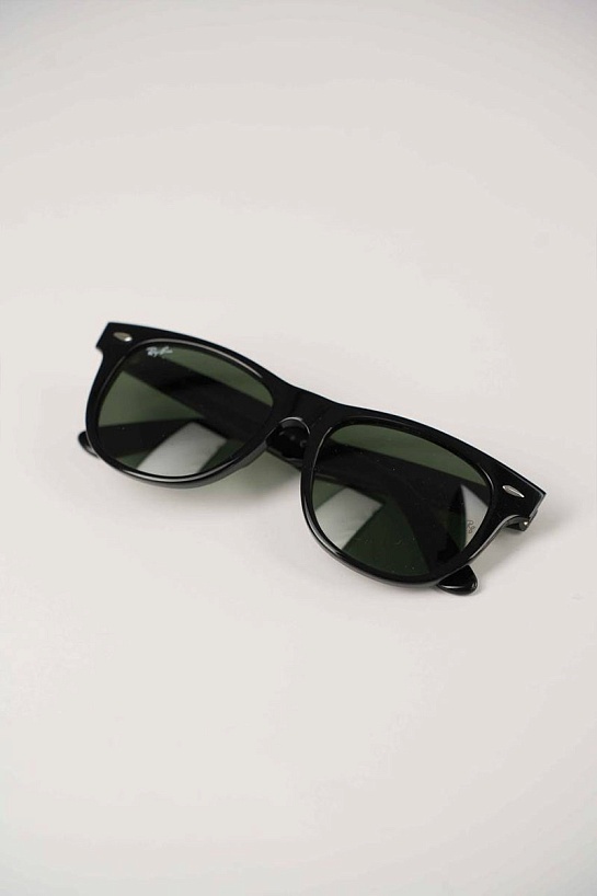 Солнцезащитные очки Ray-Ban Wayfarer