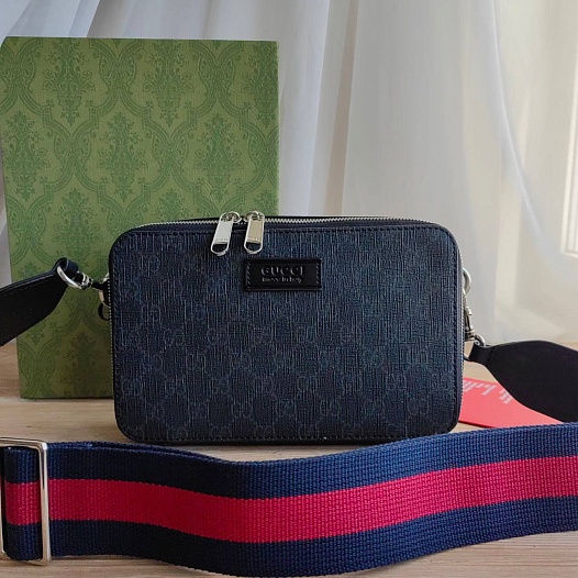 Мужская сумка Gucci на плечо с узором GG Supreme 22x14 см   