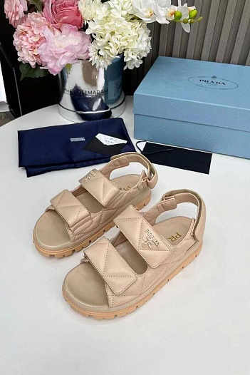 Женские сандалии Prada Monolith - Beige   
