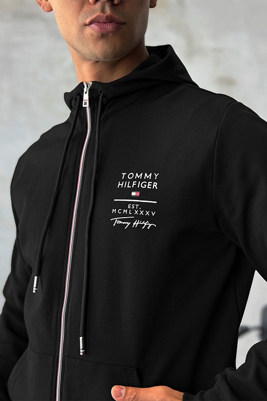 Спортивный костюм чёрного цвета Tommy Hilfiger